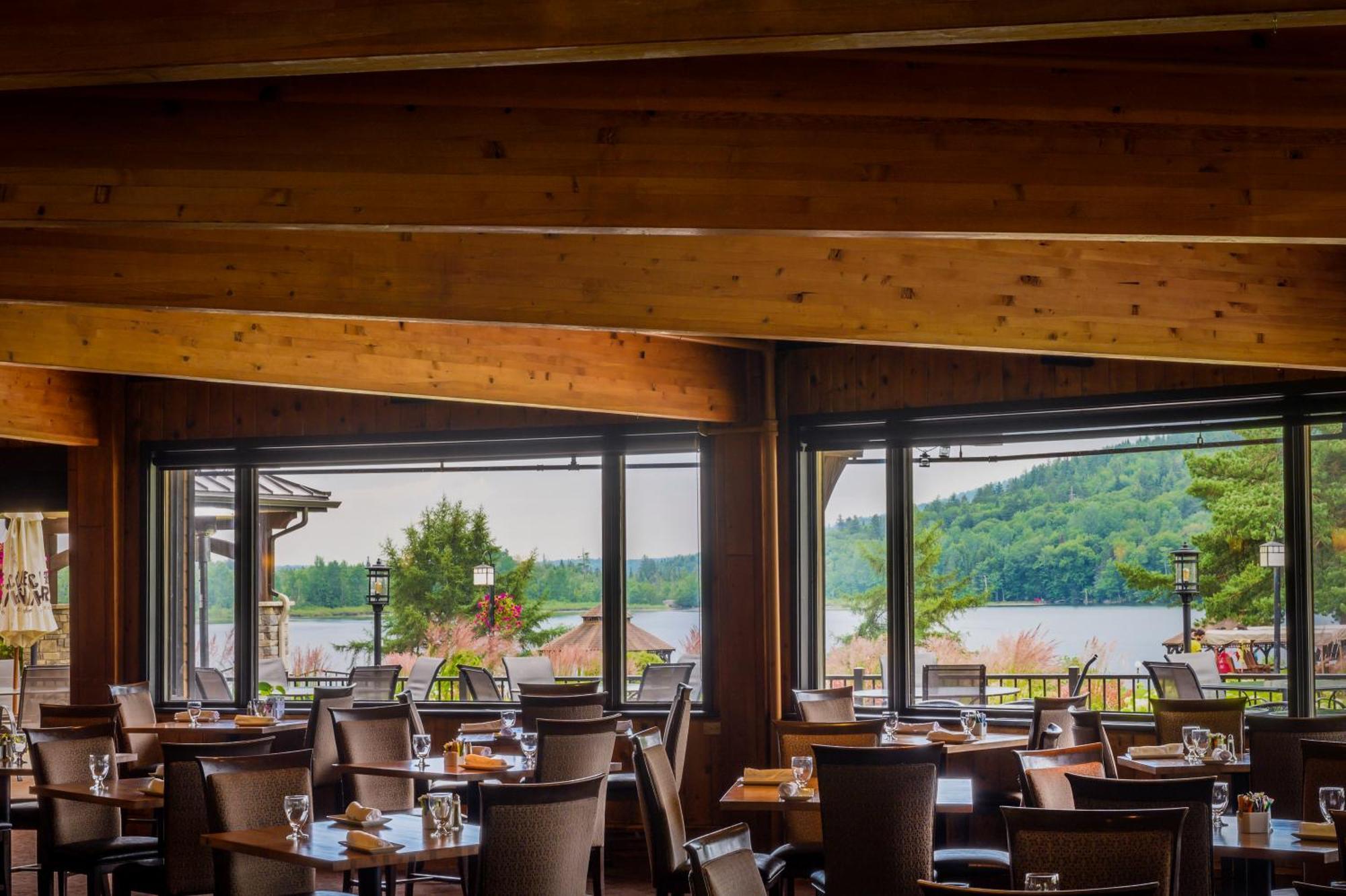 Le Manoir Du Lac Delage Stoneham Exteriör bild